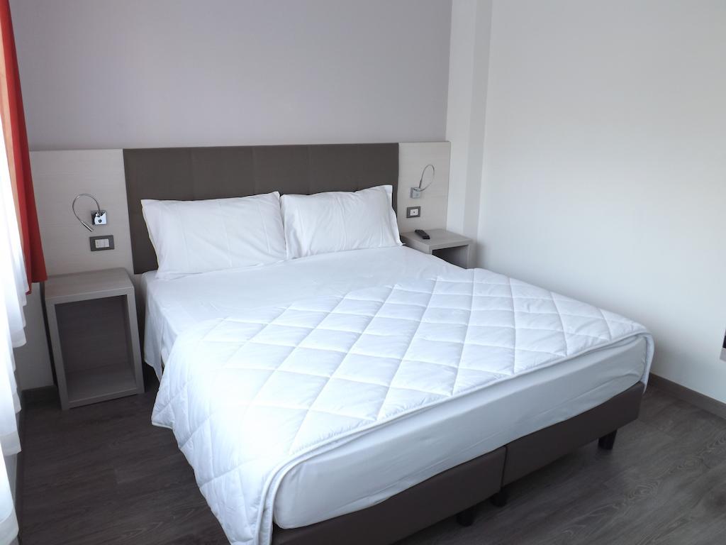 Hotel Ariston Больцано Экстерьер фото