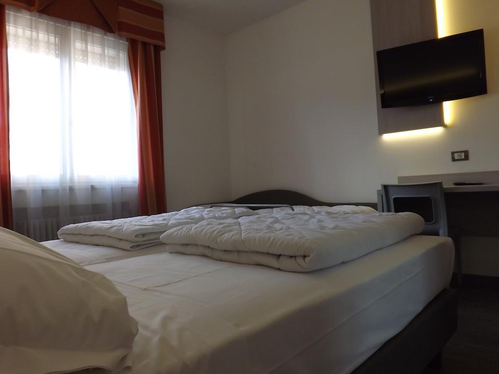 Hotel Ariston Больцано Экстерьер фото